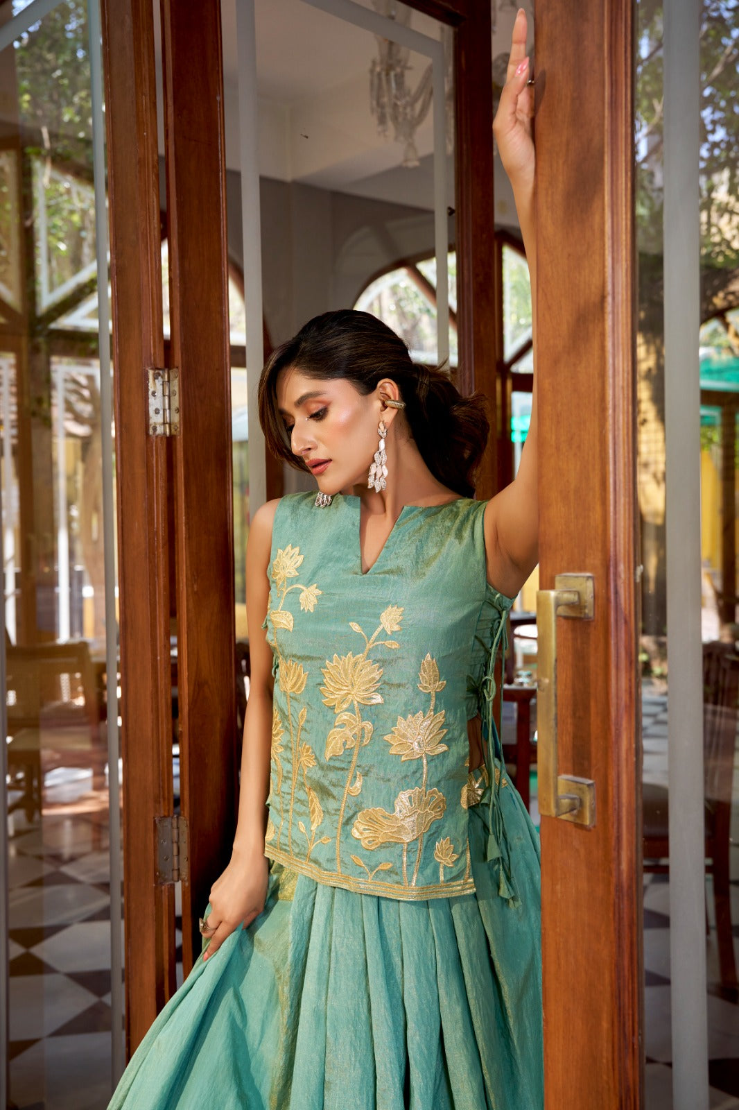 Noorvana Shimmer Embroidered Co-Ord Lehenga Set